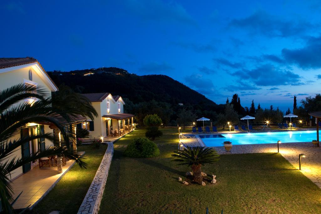 Pantheon Villas Áyios Nikítas Exterior photo